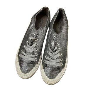 Mossimo and co girls size 6 silver‎ sparkle sneakers MUST BUNDLE